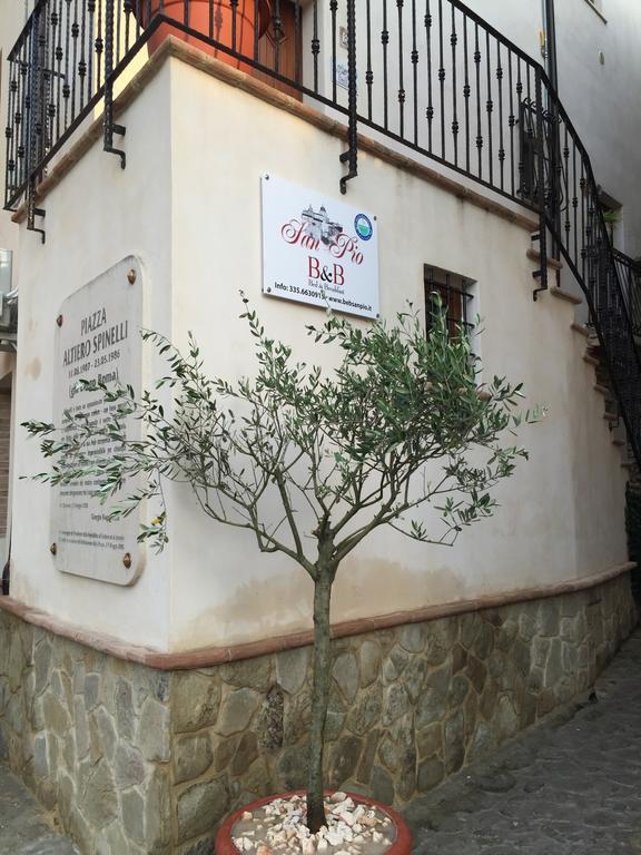 San Pio Bed & Breakfast Кариати Екстериор снимка